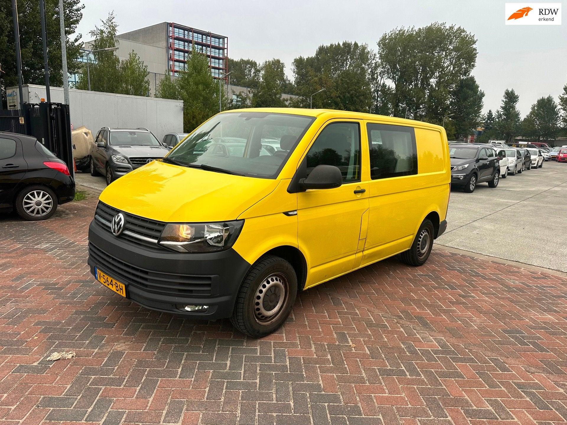 Volkswagen Transporter 2.0 TDI L1H1 Highline Airco! DUBCABIN, Voorwielaandrijving, Gebruikt, Euro 6, 4 cilinders