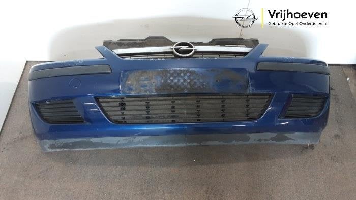 Voorbumper van een Opel Corsa (Corsa C 00-) (Z21B), Gebruikt, -, -, Opel