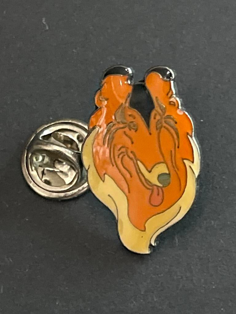 Lassie pin - Vintage honden speldje, Gebruikt, Ophalen of Verzenden, Nvt, Nvt