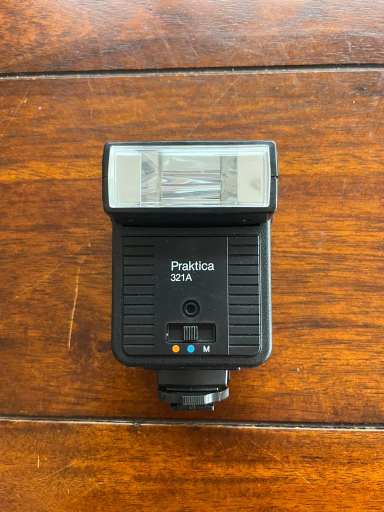 Praktica flitser, Verzenden, Zo goed als nieuw, Overige merken, Kantelbaar