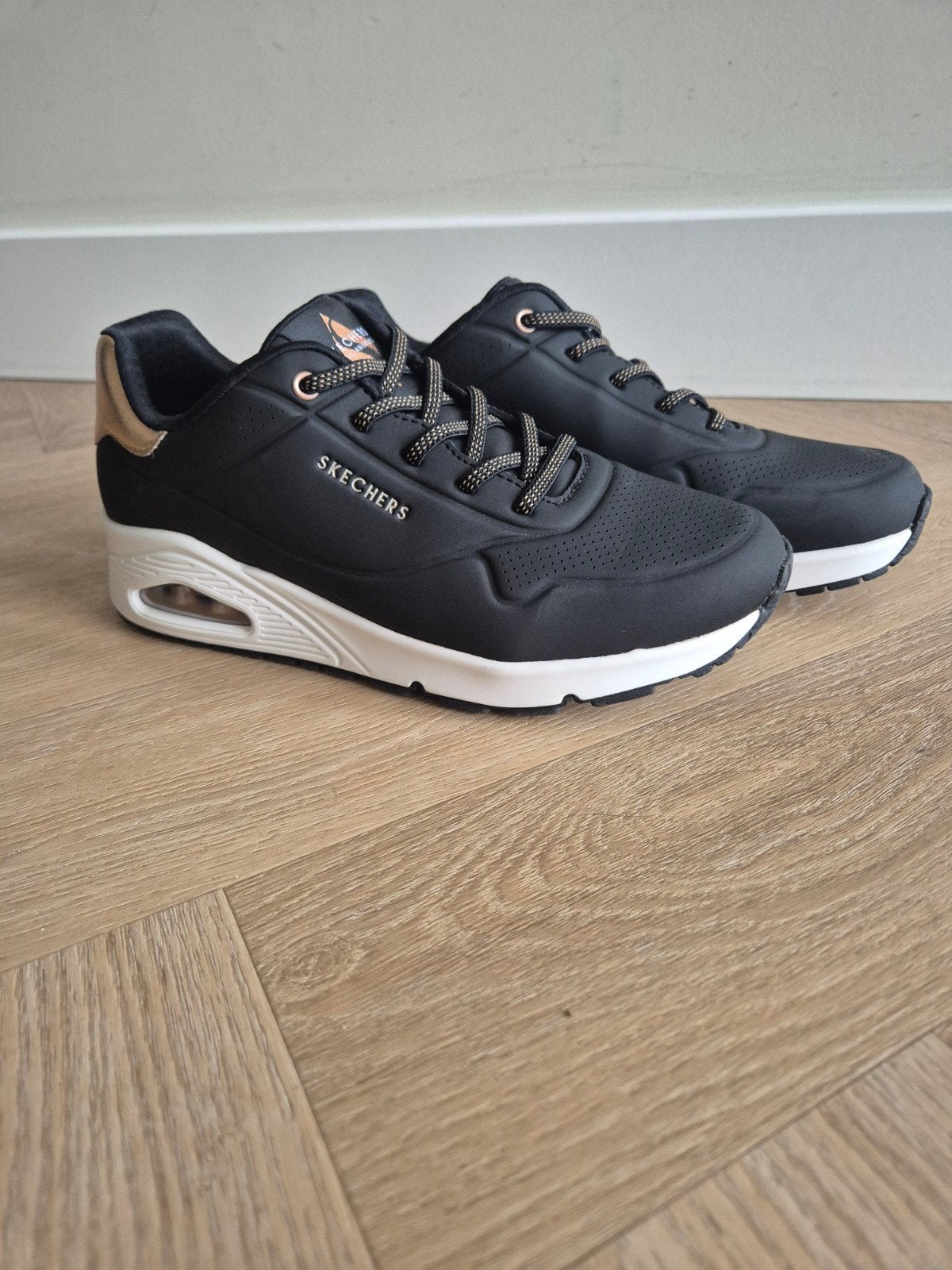 Dames Skechers Uno zwart maat 39 nieuw, Kleding | Dames, Schoenen, Skechers, Zwart, Nieuw, Ophalen of Verzenden