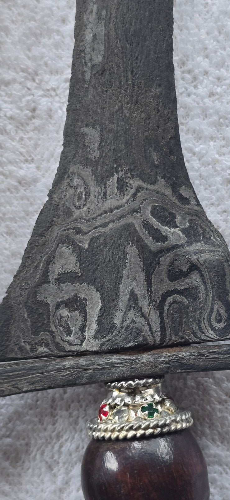 Antieke Keris Salamander Pomor uit Indonesië, Gesneden, Wapen, Goud, Ophalen of Verzenden
