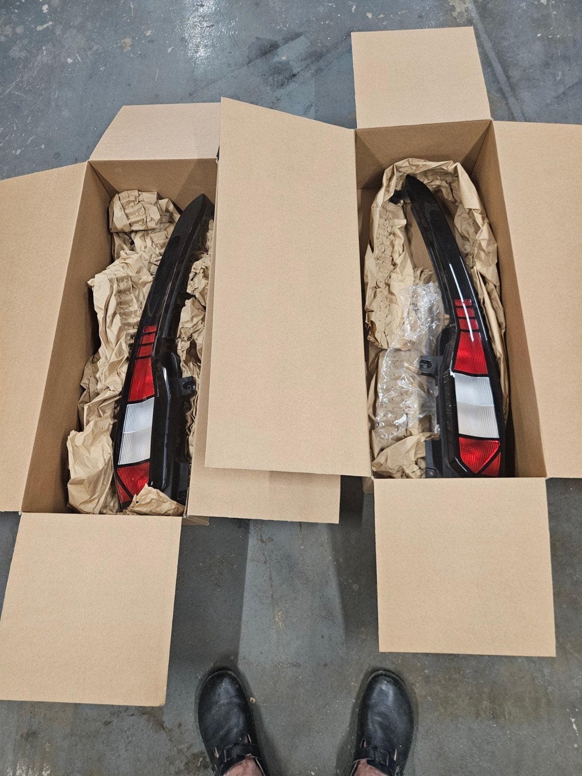 Originele VW Caddy Achterlichten Links & Rechts vanaf 2022, Auto-onderdelen, Verlichting, Ophalen of Verzenden, Nieuw, Volkswagen