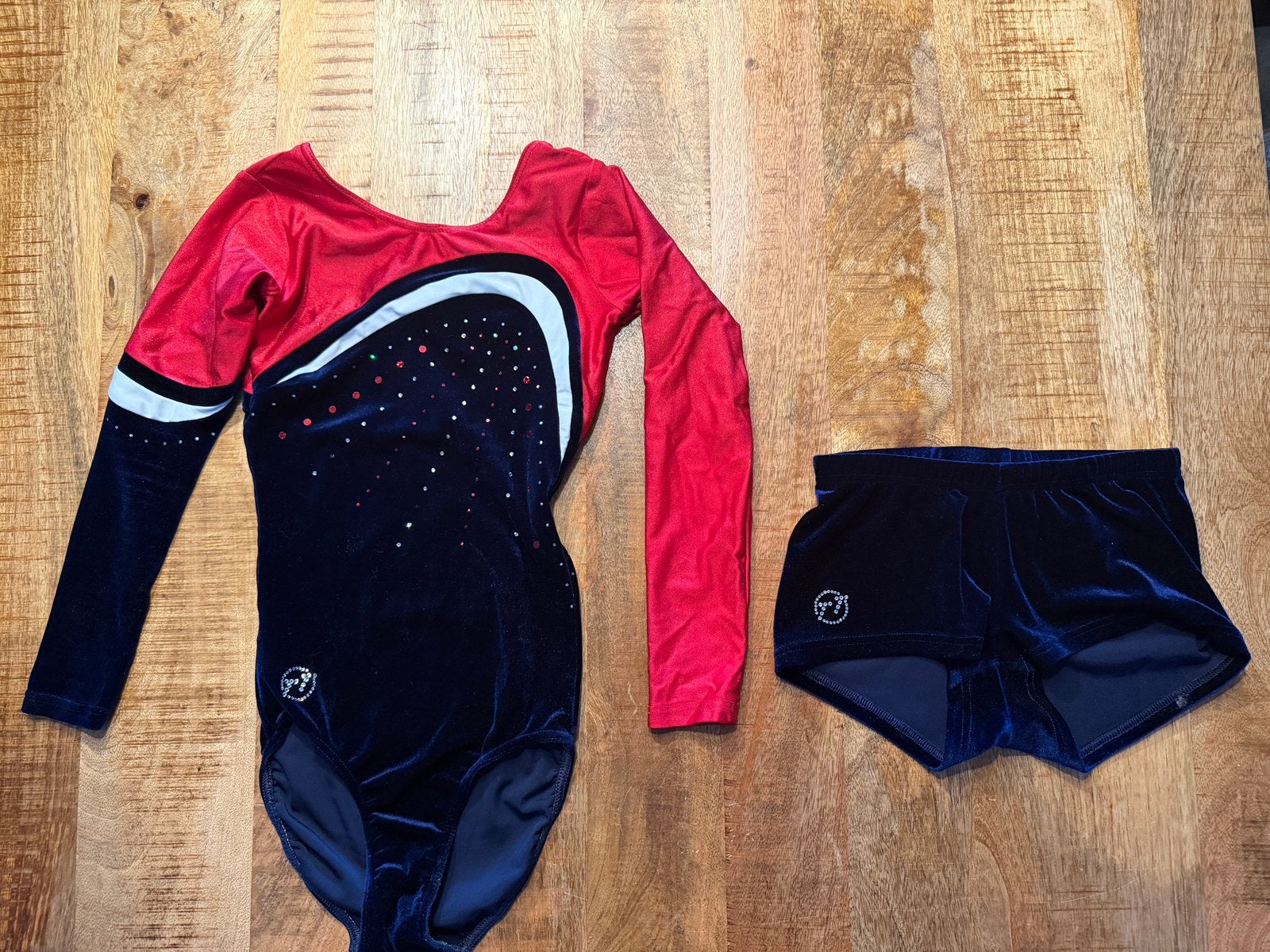 Splinternieuw Turnpak (+broek) VR-8018 Blauw /Rood maat 140, Sport en Fitness, Turnen, Zo goed als nieuw, Turnpak(je), Rood, Kindermaat 122 t/m 140