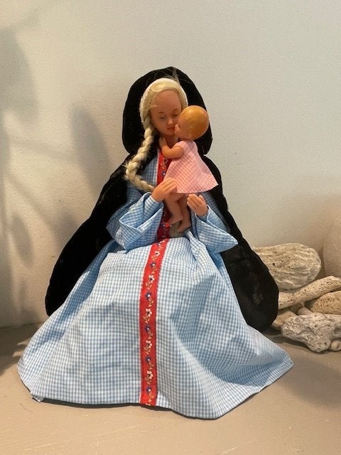 Vintage Madonna beeld. Maria met kind. Van stof en was., Antiek en Kunst, Antiek | Religie, Ophalen