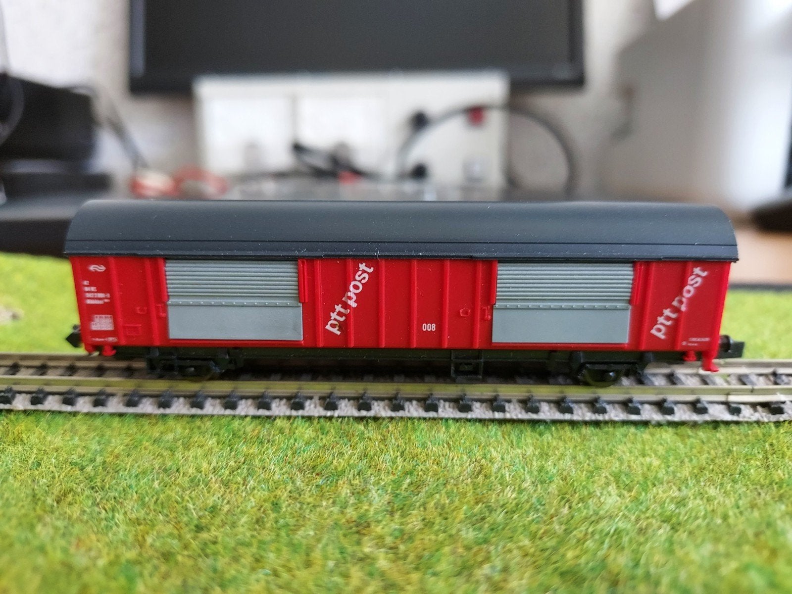 Roco PTT Post Wagon - Zo goed als nieuw, Hobby en Vrije tijd, Gelijkstroom, Wagon, Ophalen of Verzenden, Zo goed als nieuw