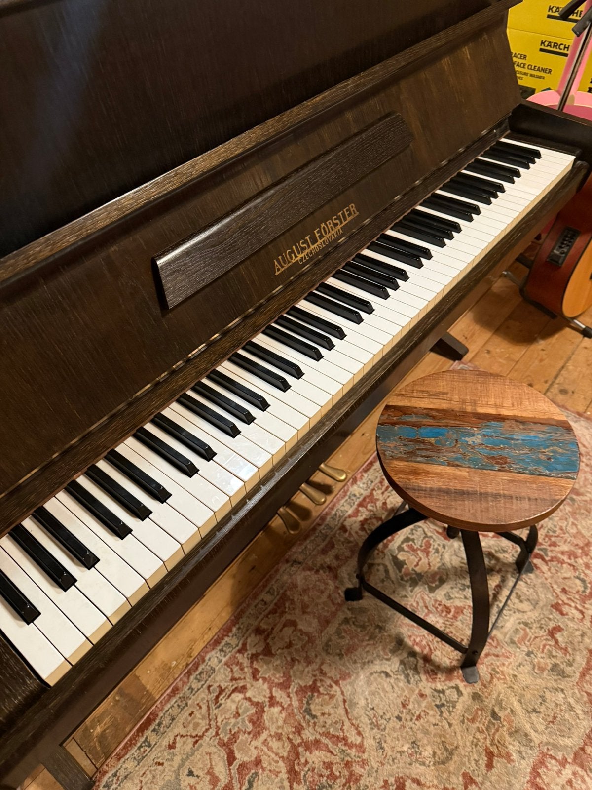 August Förster piano – karaktervolle Tsjechische piano, Ophalen, Zo goed als nieuw, Bruin