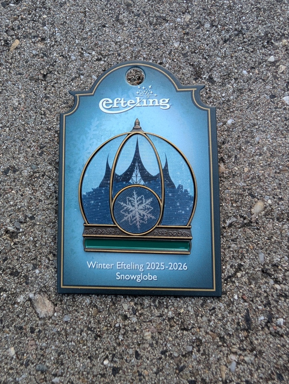 Efteling Winterpin 2025/2026 Snowglobe - Zeldzaam!, Ophalen of Verzenden, Nieuw, Beeldje of Poppetje