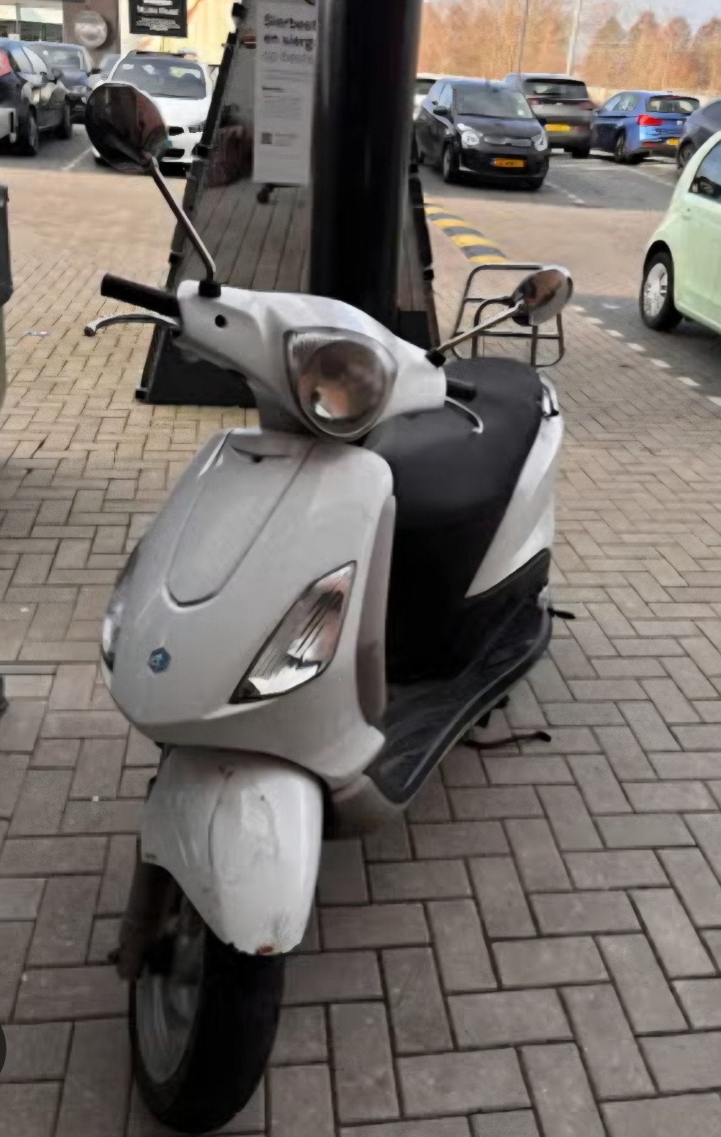 Piaggio Fly 24km/u - Ideaal voor de handige klusser, Ophalen, Gebruikt, Maximaal 25 km/u, Fly