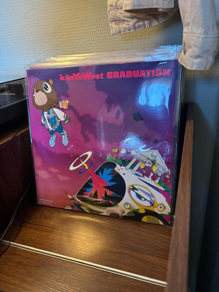 Kanye West Graduation, 2000 tot heden, Beschermende buitenhoes, Ophalen of Verzenden, Zo goed als nieuw