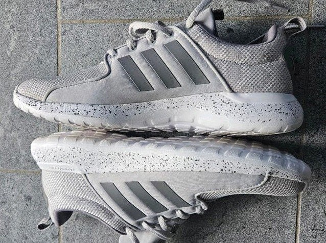 Adidas sportschoenen sneakers. Nieuw
mt 44 2/3. Lichtgewicht, Sport en Fitness, Loopsport en Atletiek, Ophalen of Verzenden, Nieuw