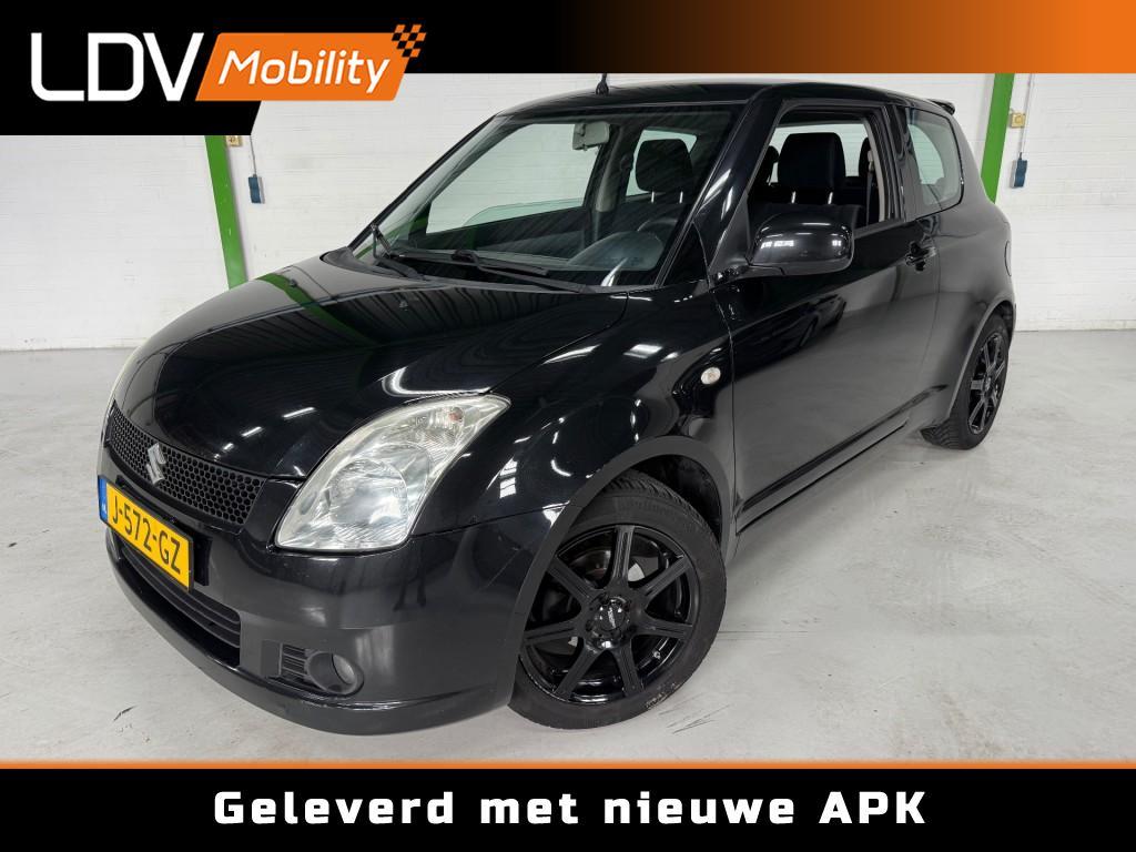 Suzuki SWIFT 1.5 GLS / Android Auto / Nieuwe APK / LM velgen, Auto's, Suzuki, Voorwielaandrijving, 15 km/l, 4 cilinders, 400 kg