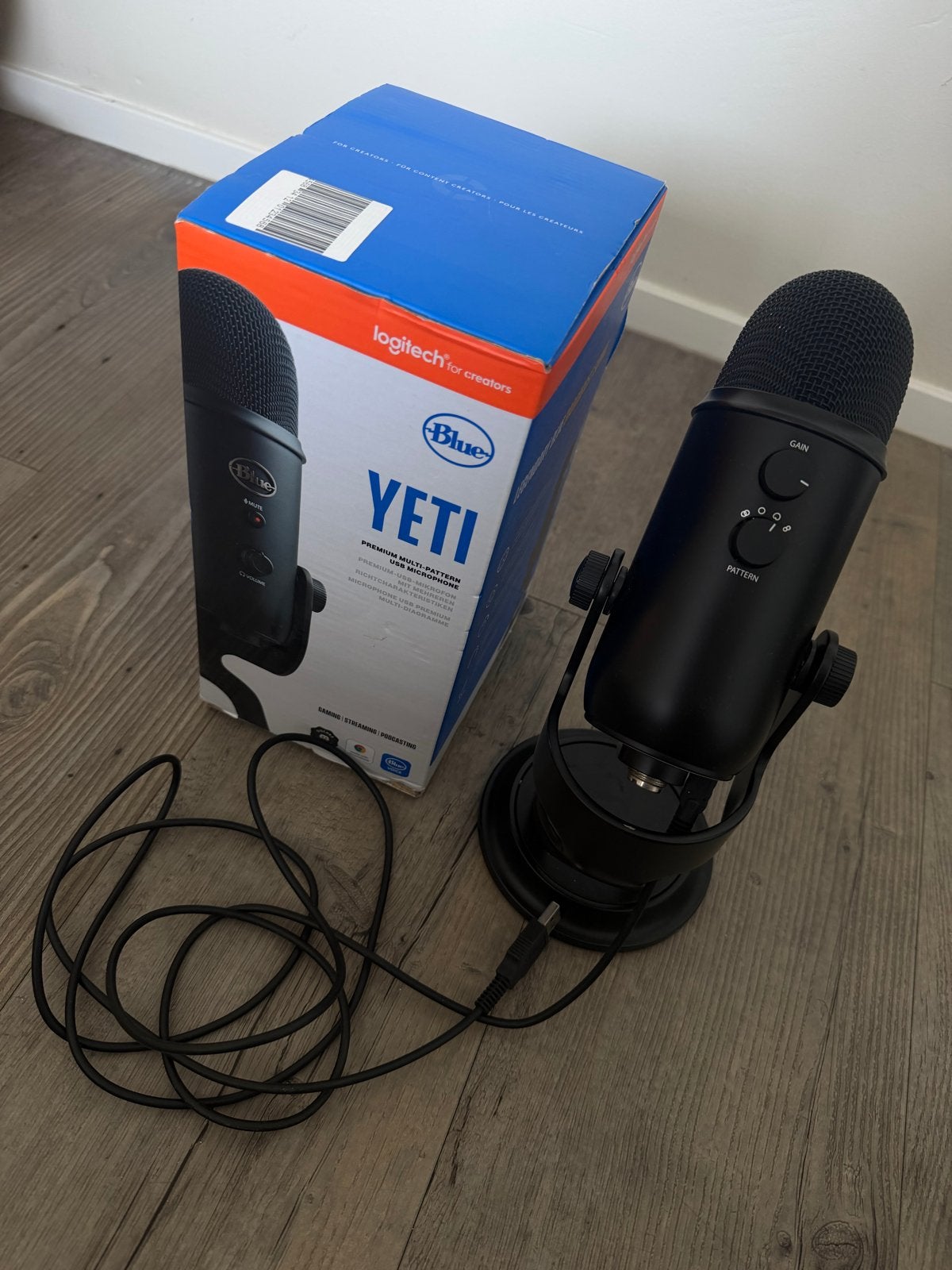 Logitech Blue Yeti USB Microfoon - Zwart, Ophalen of Verzenden, Zo goed als nieuw, Studiomicrofoon