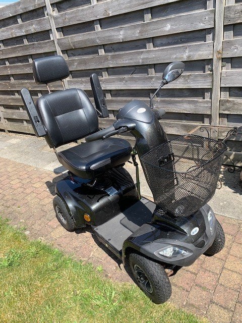 scootmobiel met oplader, Ophalen, Gebruikt, Mango, 15 km of minder