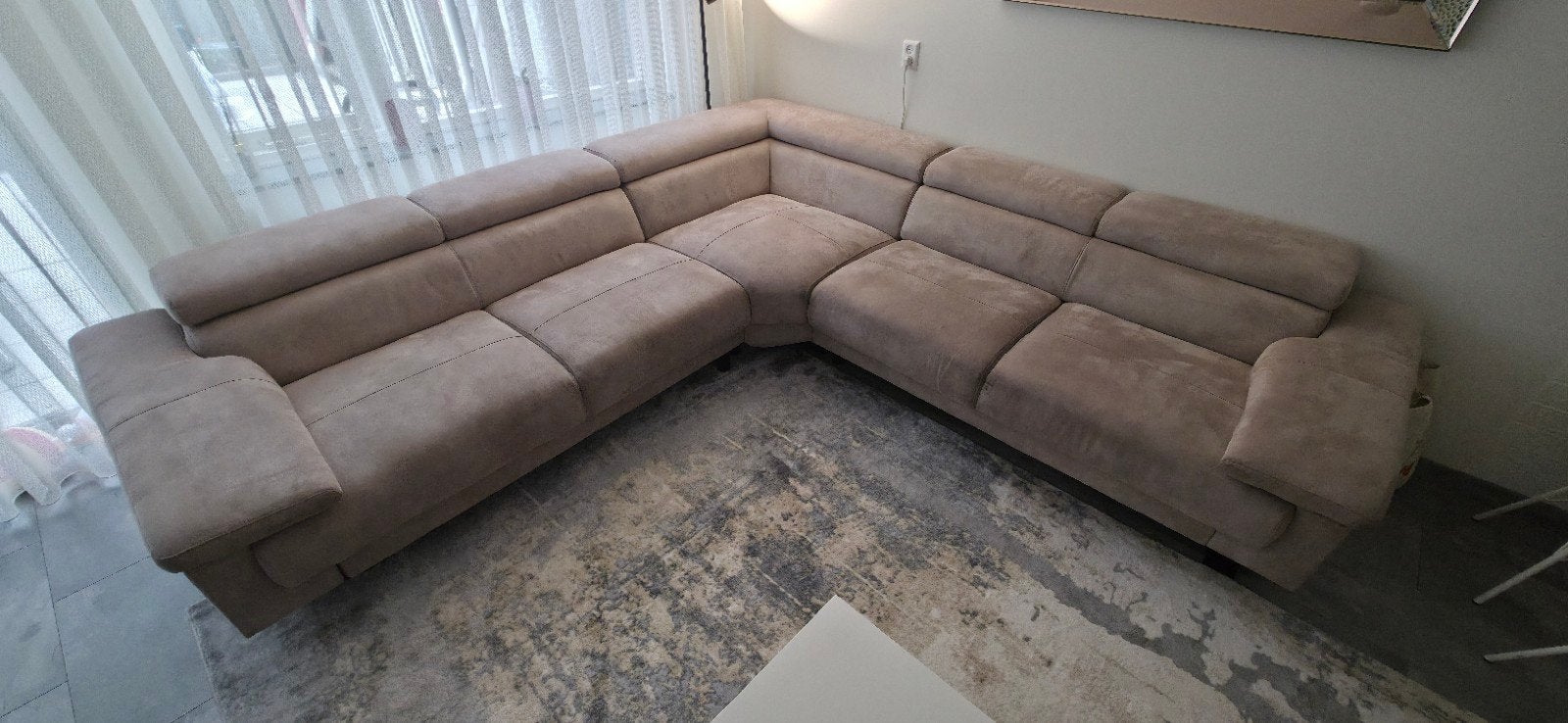 Ruime hoekbank 280x280cm, diepte 100cm, Ophalen, 250 tot 300 cm, Gebruikt, 100 tot 125 cm