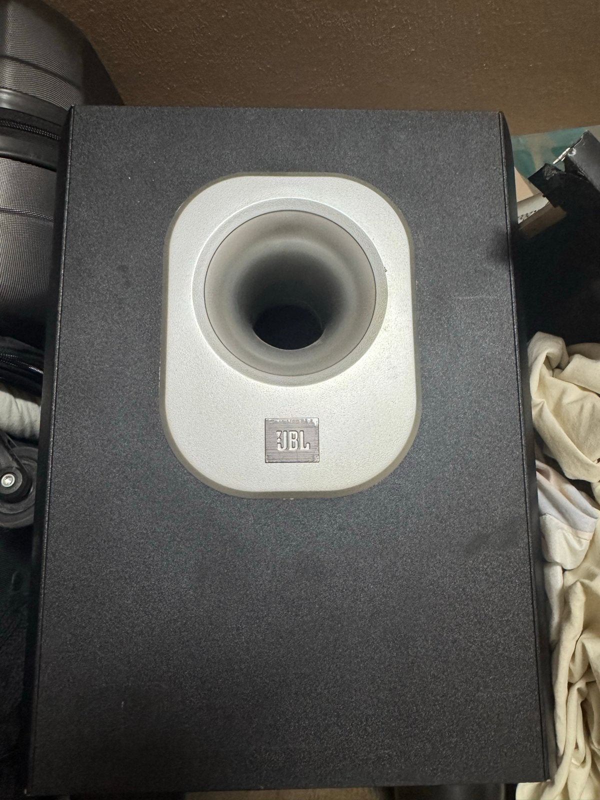 JBL Subwoofer - Krachtige bas voor uw geluidssysteem, Audio, Tv en Foto, Luidsprekers, Gebruikt, Ophalen of Verzenden, Basreflex