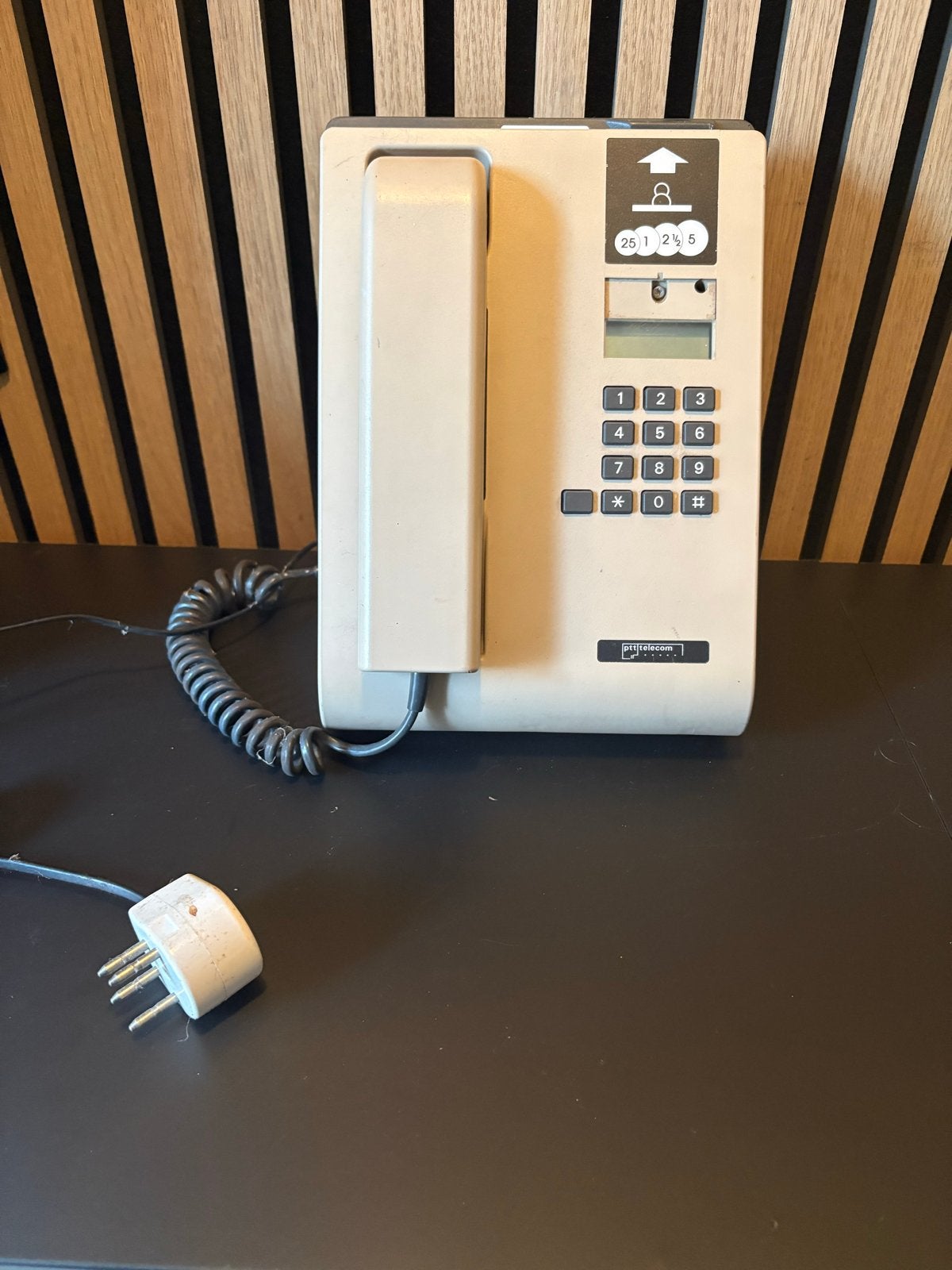 PTT Telecom Clubtelefon 4 muntelefoon / betaaltelefoon, Verzenden, Gebruikt