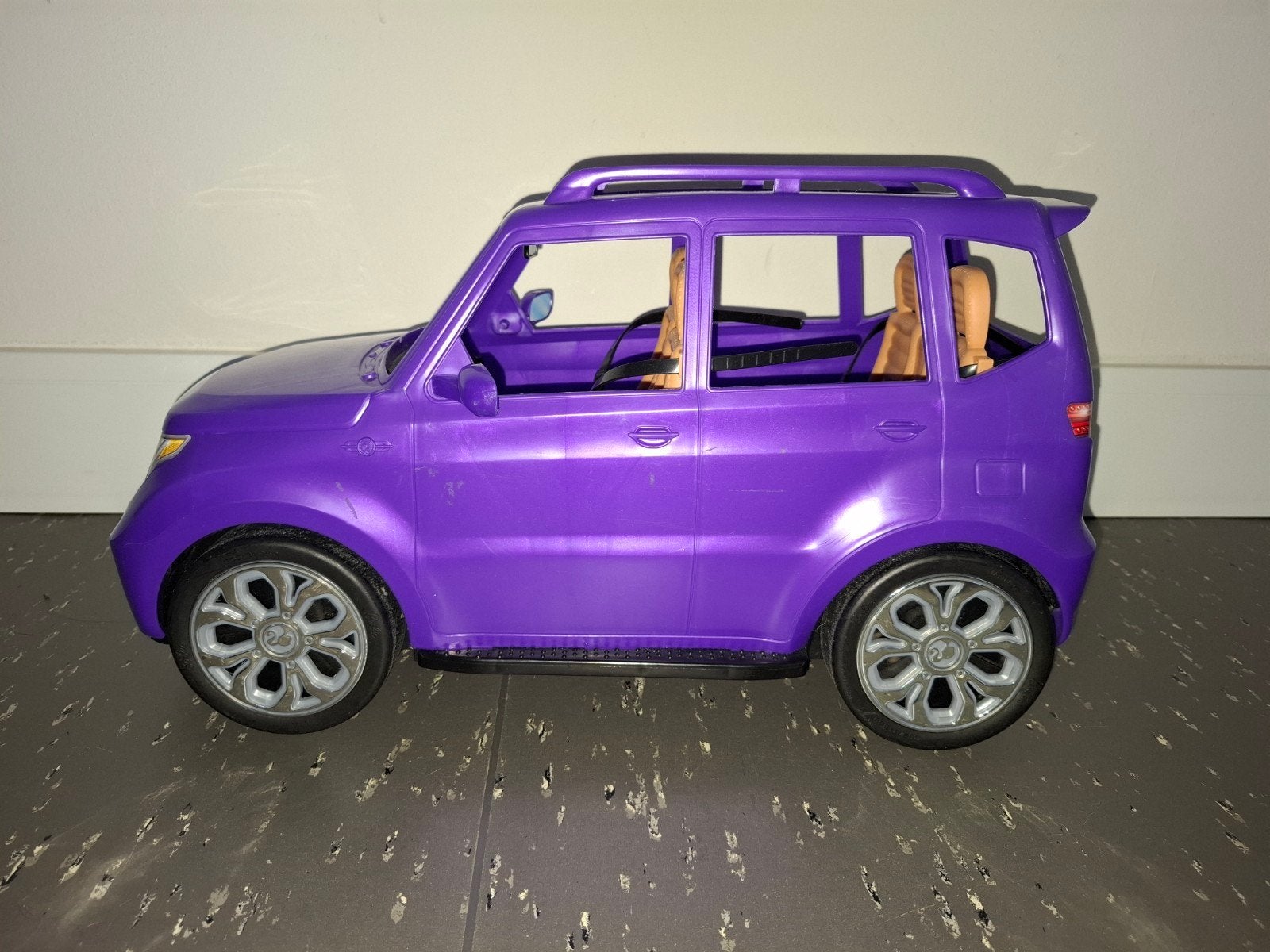 Barbie paarse auto/jeep