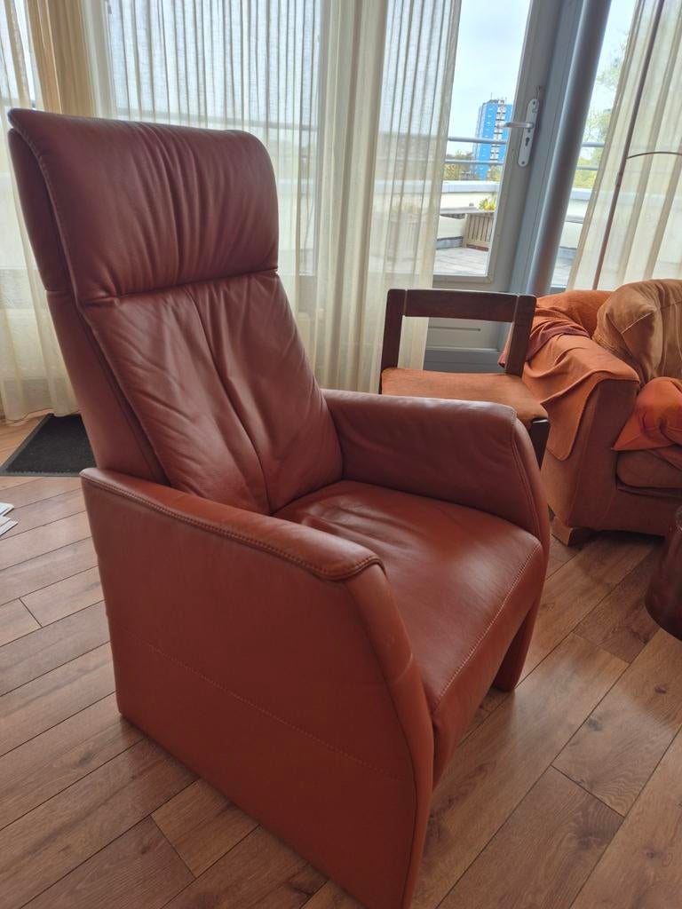 Fauteuil, terra cotta, Huis en Inrichting, Fauteuils, Ophalen, Zo goed als nieuw, 50 tot 75 cm