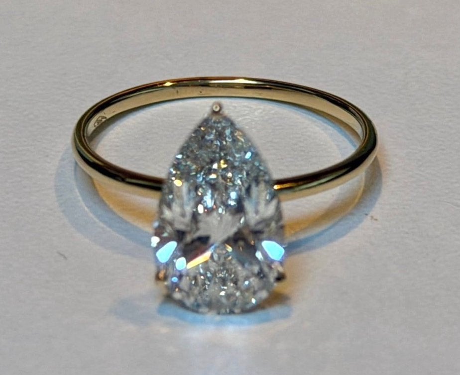 14K Geelgouden Verlovingsring Nieuw - VVS2 F diamant 3.02ct!, Nieuw, Ophalen of Verzenden, 17 tot 18, Met edelsteen