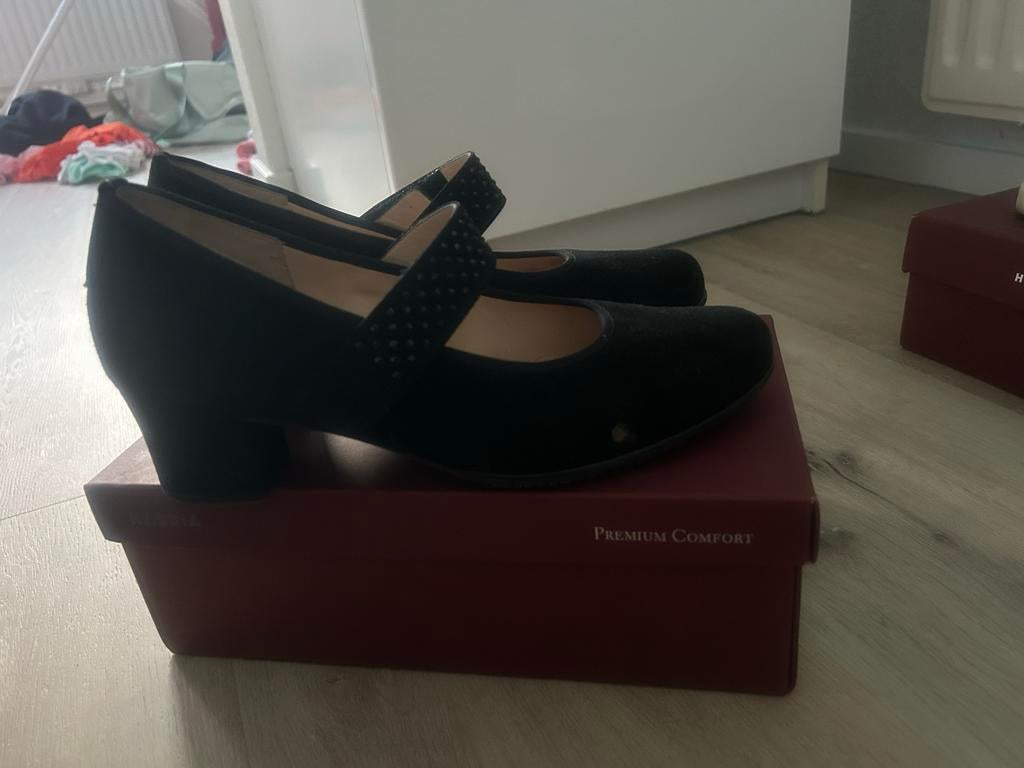 Elegante zwarte schoenen met glitterband, Kleding | Dames, Schoenen, Ophalen of Verzenden, Zo goed als nieuw, Zwart, Schoenen met lage hakken