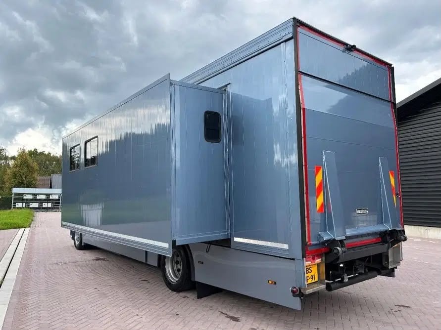 Volvo FM9 4X2R FAL7.1 RAD-A4 MOTORHOME SLIDE OUT OMBOUW BJ 2, Automaat, Zwart, Bedrijf, Diesel