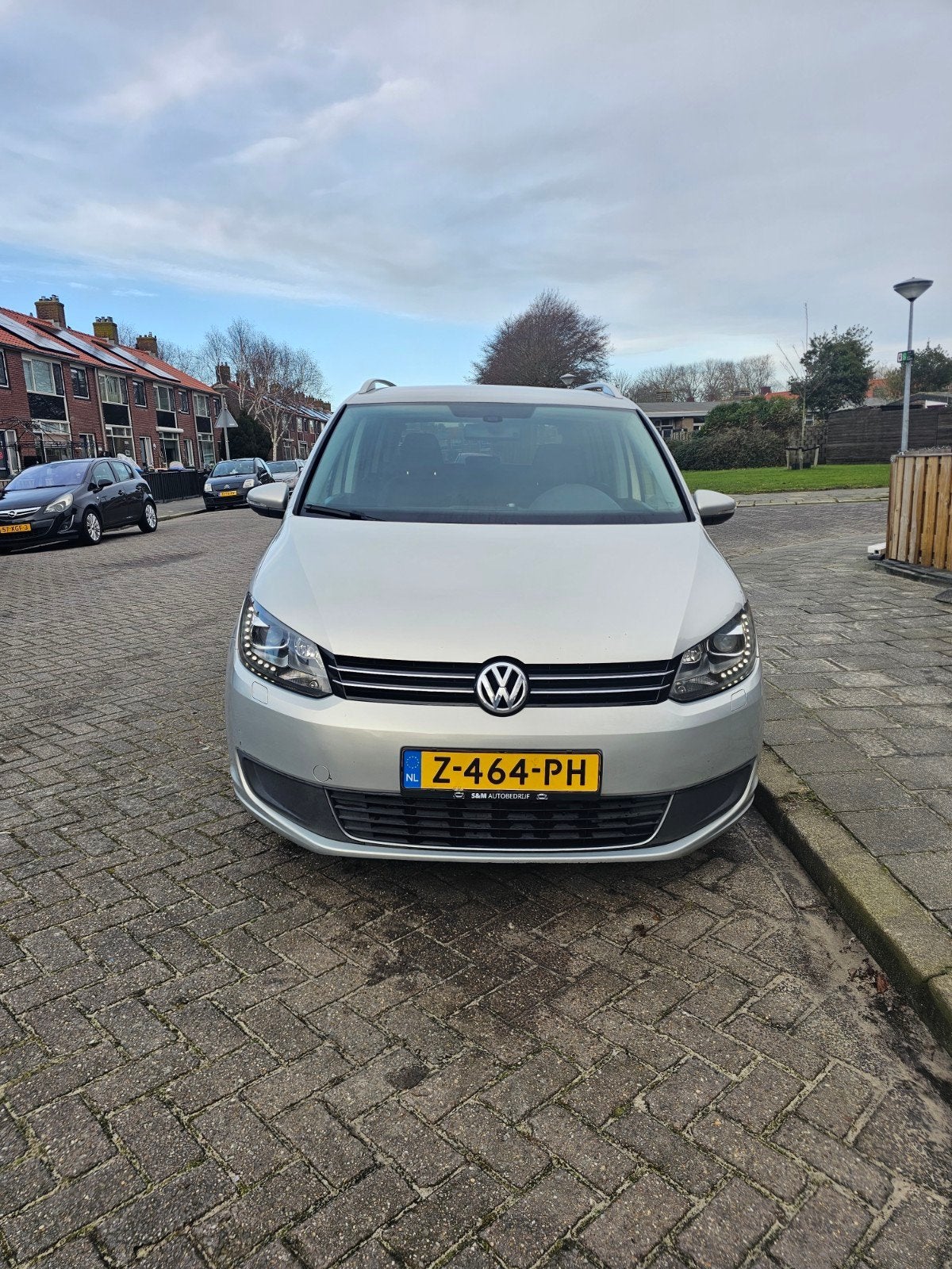 Volkswagen Touran 1.4 TSI 103KW Cross 2011 Grijs, Auto's, Volkswagen, Voorwielaandrijving, 15 km/l, 4 cilinders, 1462 kg