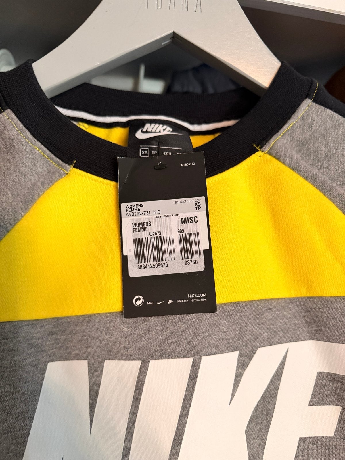 Nike trainingspak dames - Nieuw met kaartjes, Ophalen of Verzenden, Nieuw, Maat 34 (XS) of kleiner, Meerkleurig