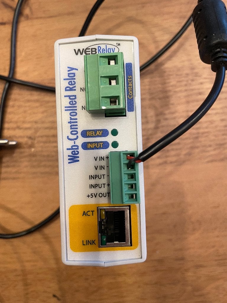 Web controlled relais, Hobby en Vrije tijd, Ophalen of Verzenden, Zo goed als nieuw