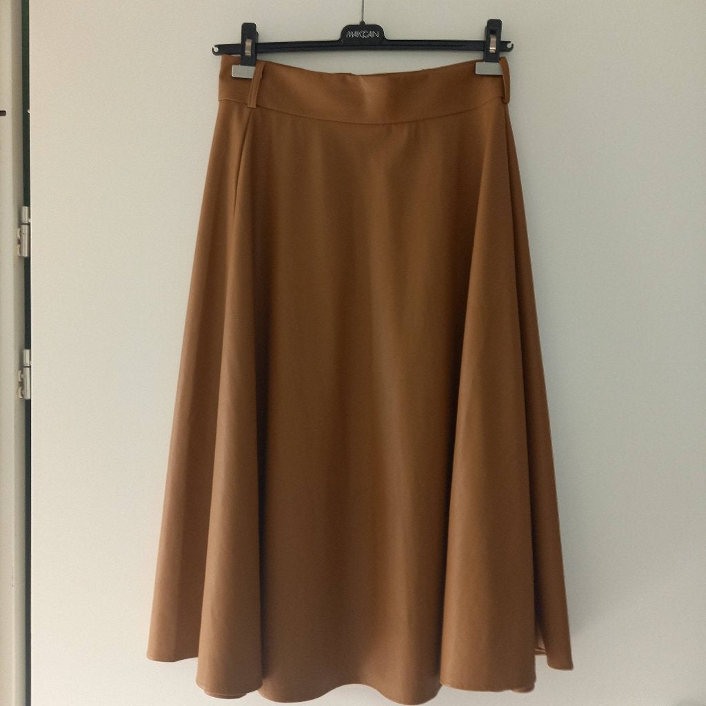 Bruine leatherlook rok van Claudia Sträter maat 38, Maat 38/40 (M), Bruin, Ophalen of Verzenden, Zo goed als nieuw