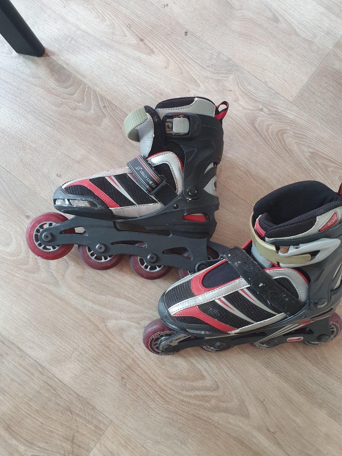 Skates mt 33 tm 37, Ophalen of Verzenden, Verstelbaar, Zo goed als nieuw
