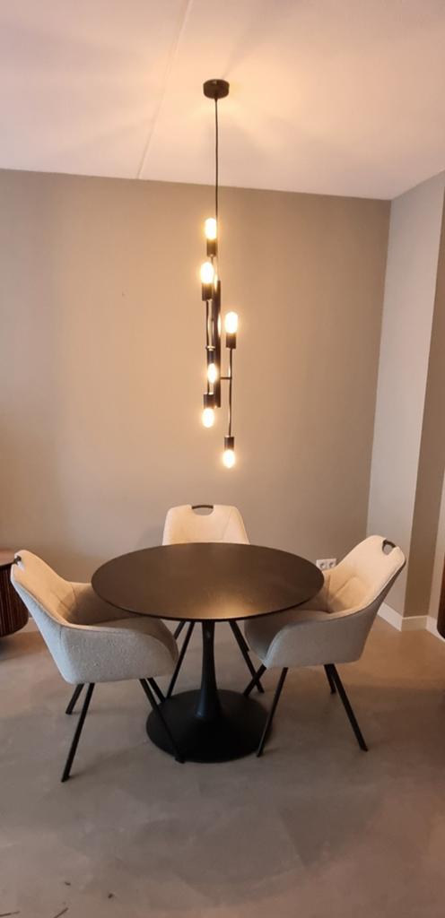 Eetkamerstoelen Jesse (3 stuks) + Ronde eettafel, Huis en Inrichting, Ophalen, Overige kleuren, Drie, Zo goed als nieuw