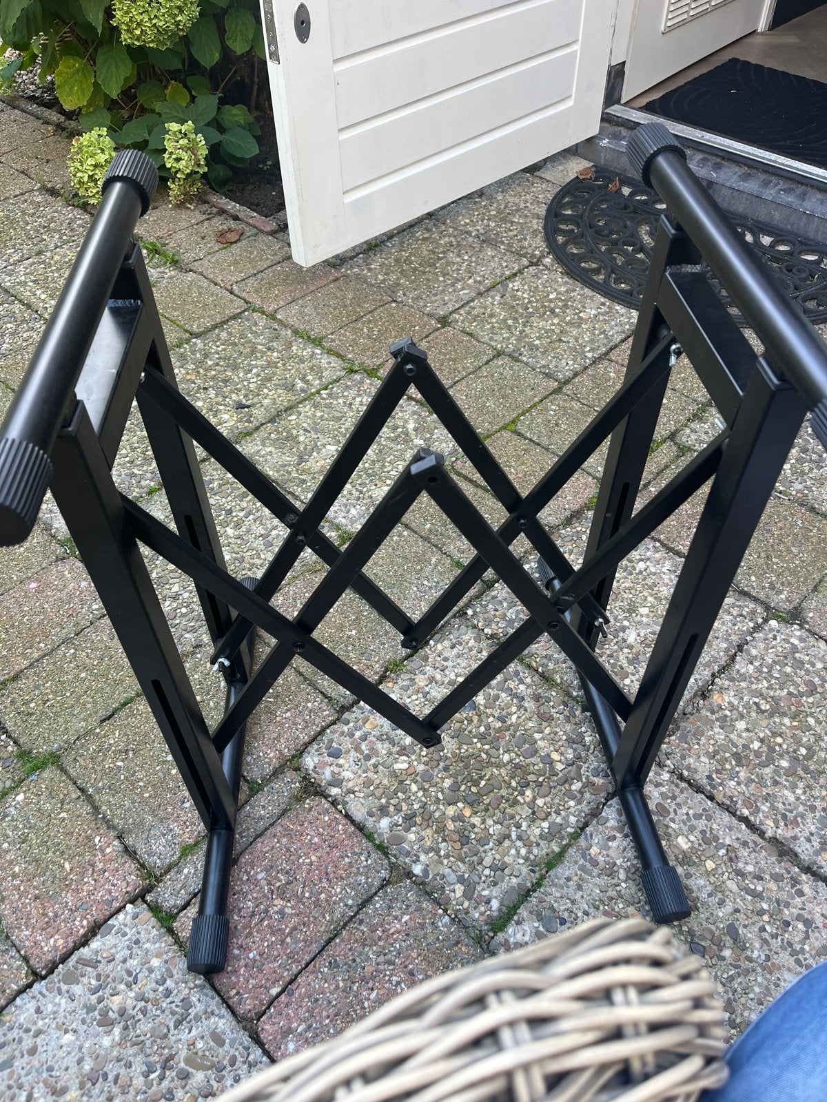 Innox keyboardstandaard - Zwart, opvouwbaar, Ophalen of Verzenden, Zo goed als nieuw, Instrumentstandaard, Keyboard of Synthesizer