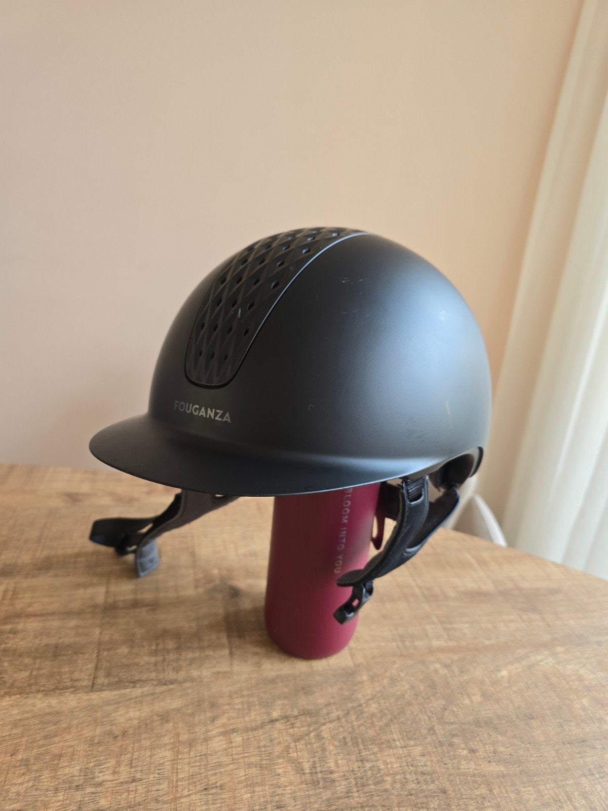 Fouganza paardrijcap zwart maat 57 cm – Decathlon, Dieren en Toebehoren, Ophalen
