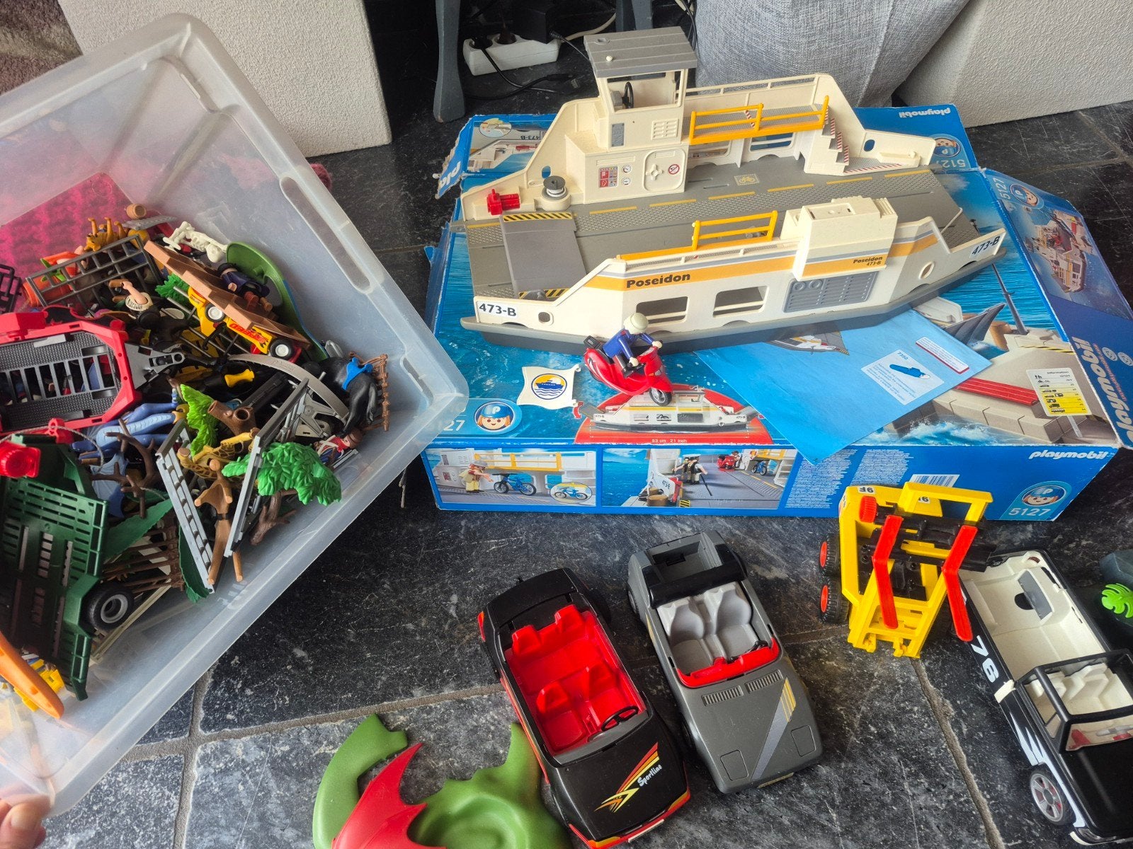 Grote partij Playmobil met boot, auto's en dieren, Kinderen en Baby's, Speelgoed | Overig, Ophalen of Verzenden, Gebruikt, Jongen of Meisje