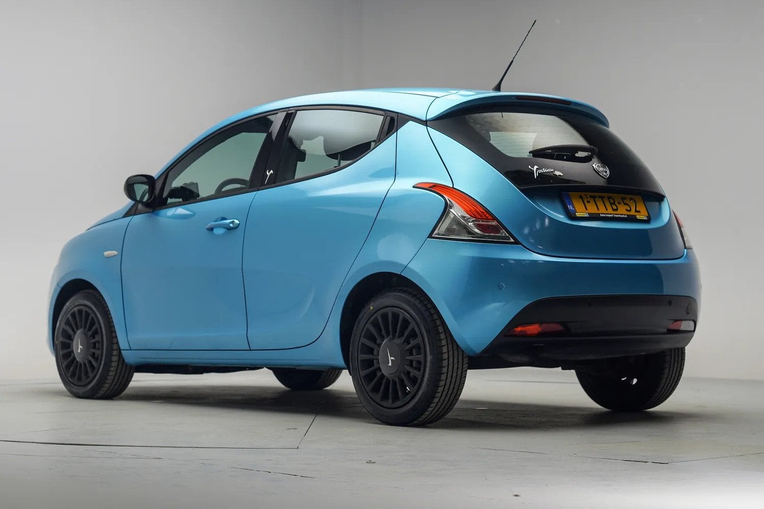 Lancia Ypsilon 0.9 TwinAir Elefantino Plus [ Airco PDC LMV ], Auto's, Gebruikt, Verwarmde buitenspiegels, Origineel Nederlands