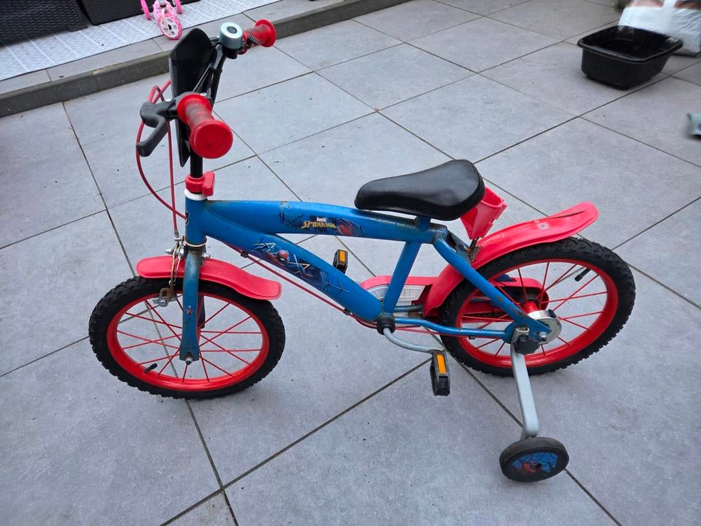 Spiderman Kinderfiets met zijwieltjes - Blauw/Rood, Fietsen en Brommers, Fietsen | Kinderfietsjes, Ophalen, Zijwieltjes, Spiderman