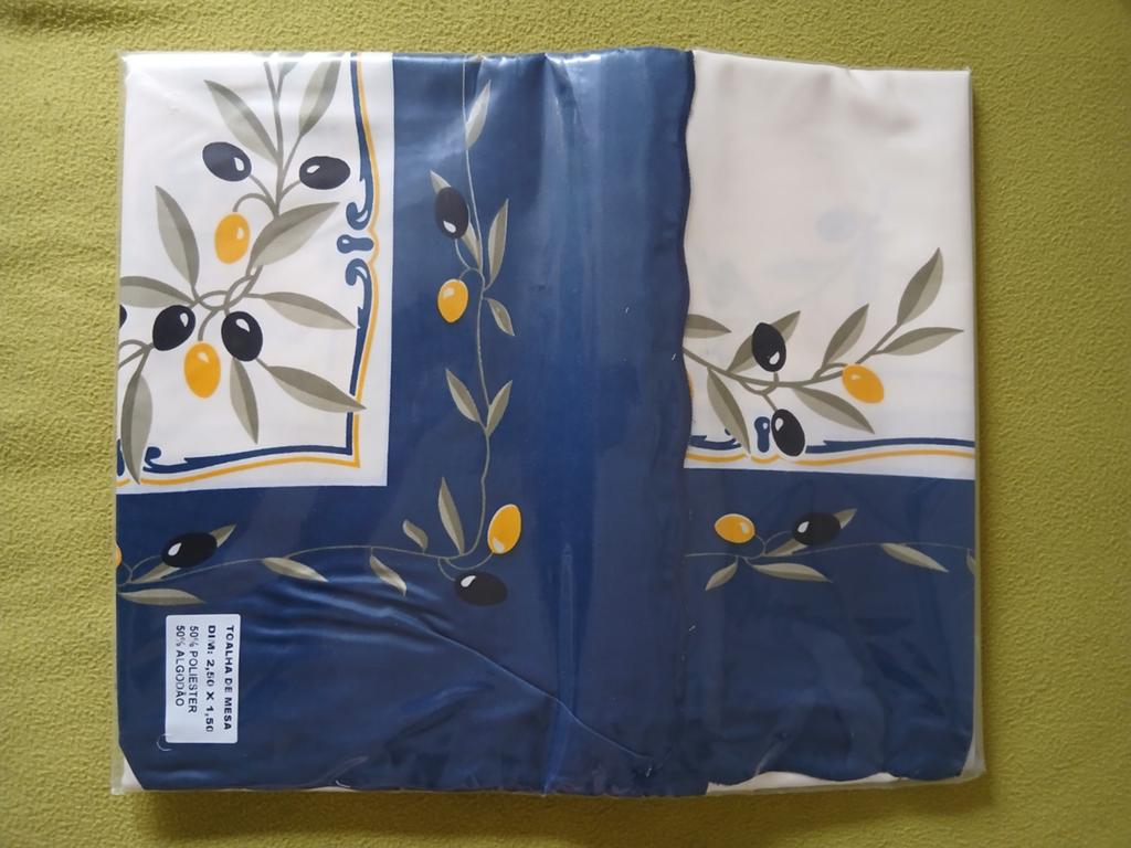 Mooi nieuw tafelkleed met olijvenprint en geschulpte rand, Ophalen of Verzenden, Nieuw, Rechthoek, Binnen