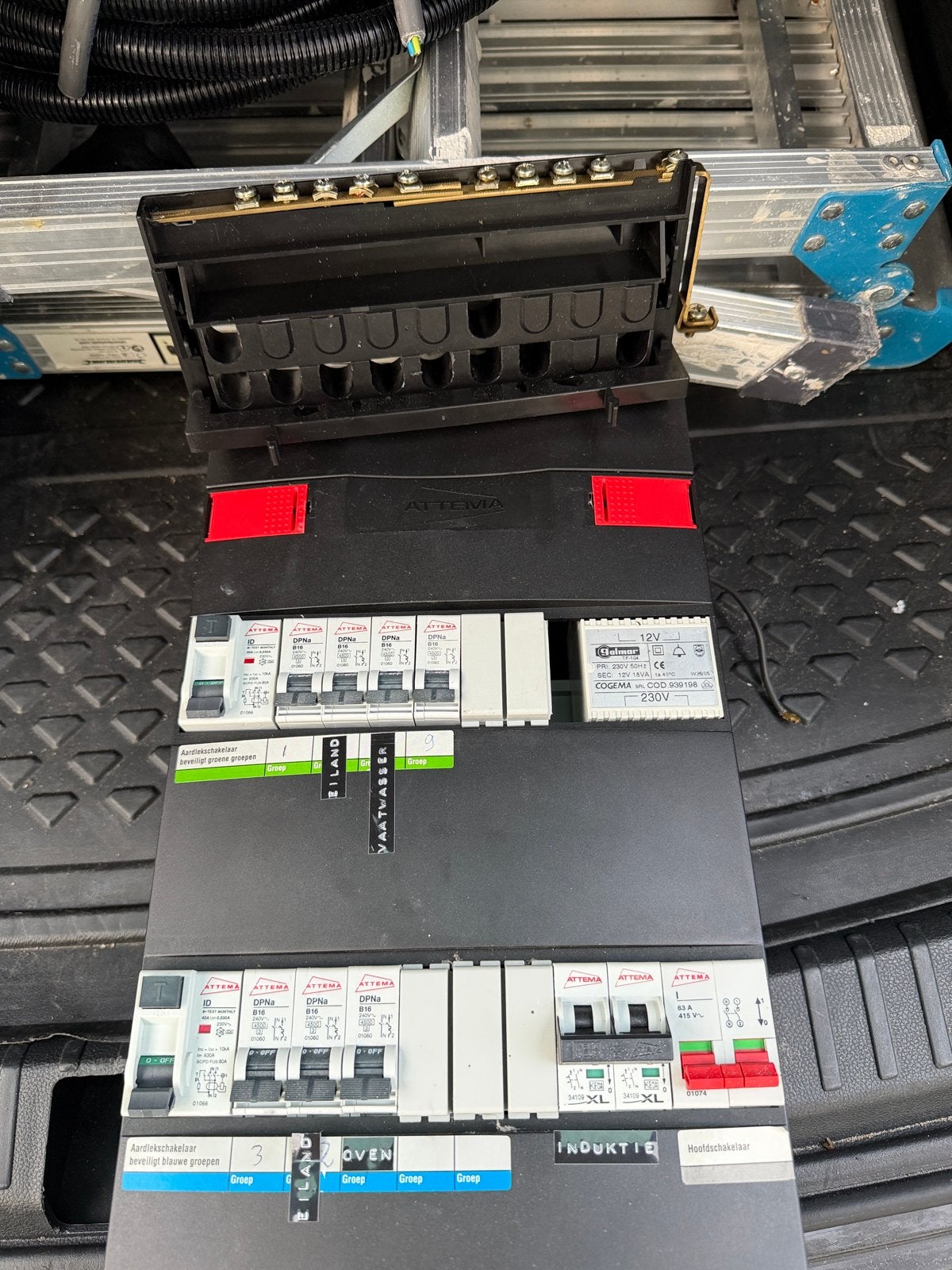 Attema Groepenkast met Aardlekschakelaars en Installatieauto, Ophalen, Gebruikt, Attema, Groepenkast
