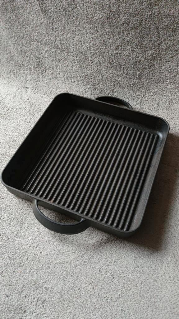 Grote gietijzeren grillpan Ikea Favorit - 28x28cm  - 3865 gr, Ophalen of Verzenden, Zo goed als nieuw, Gietijzer, Keramische plaat