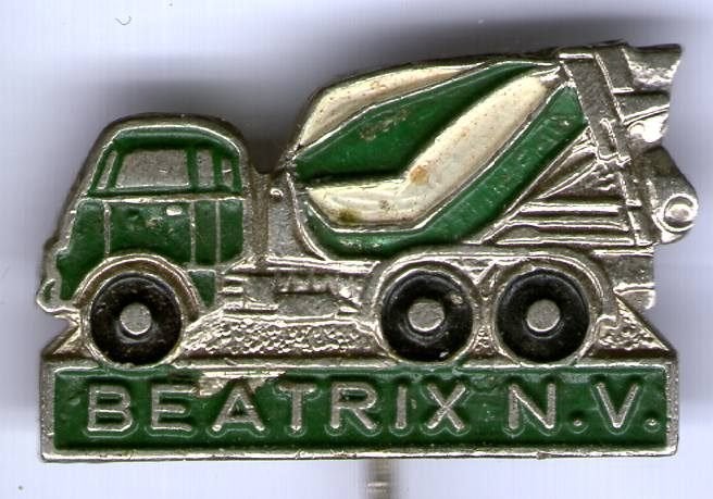 BEATRIX N.V. Betoncentrale vrachtwagen speldje ( D_252), Ophalen of Verzenden, Zo goed als nieuw, Transport, Speldje of Pin