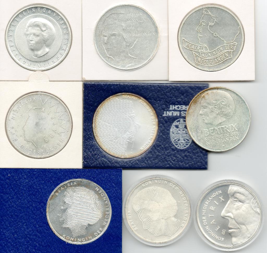 BEATRIX ALBUM KOMPLEET 131 MUNTEN INCL.ZILVER GULDEN TIJD, Ophalen of Verzenden, Koningin Beatrix, Setje, Zilver