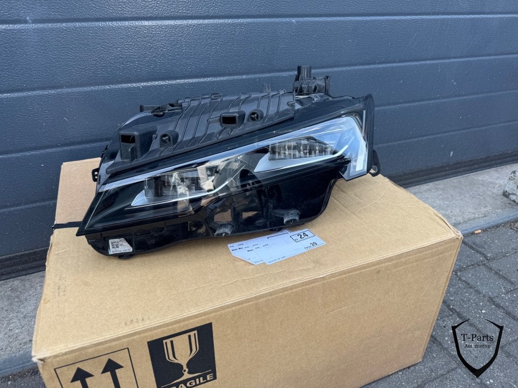 peugeot 308 links koplamp 9839312180 9859662180 lamp, Taurusavenue 1
2132 LS  Hoofddorp, NL, Gebruikt, Contact.group@renault.com
