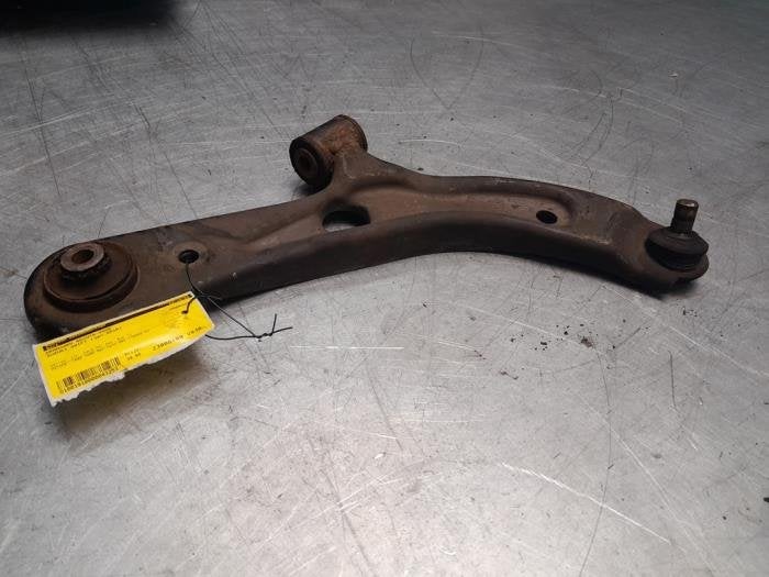Draagarm rechts-voor van een Suzuki Swift, Gebruikt, -, -, Ophalen of Verzenden