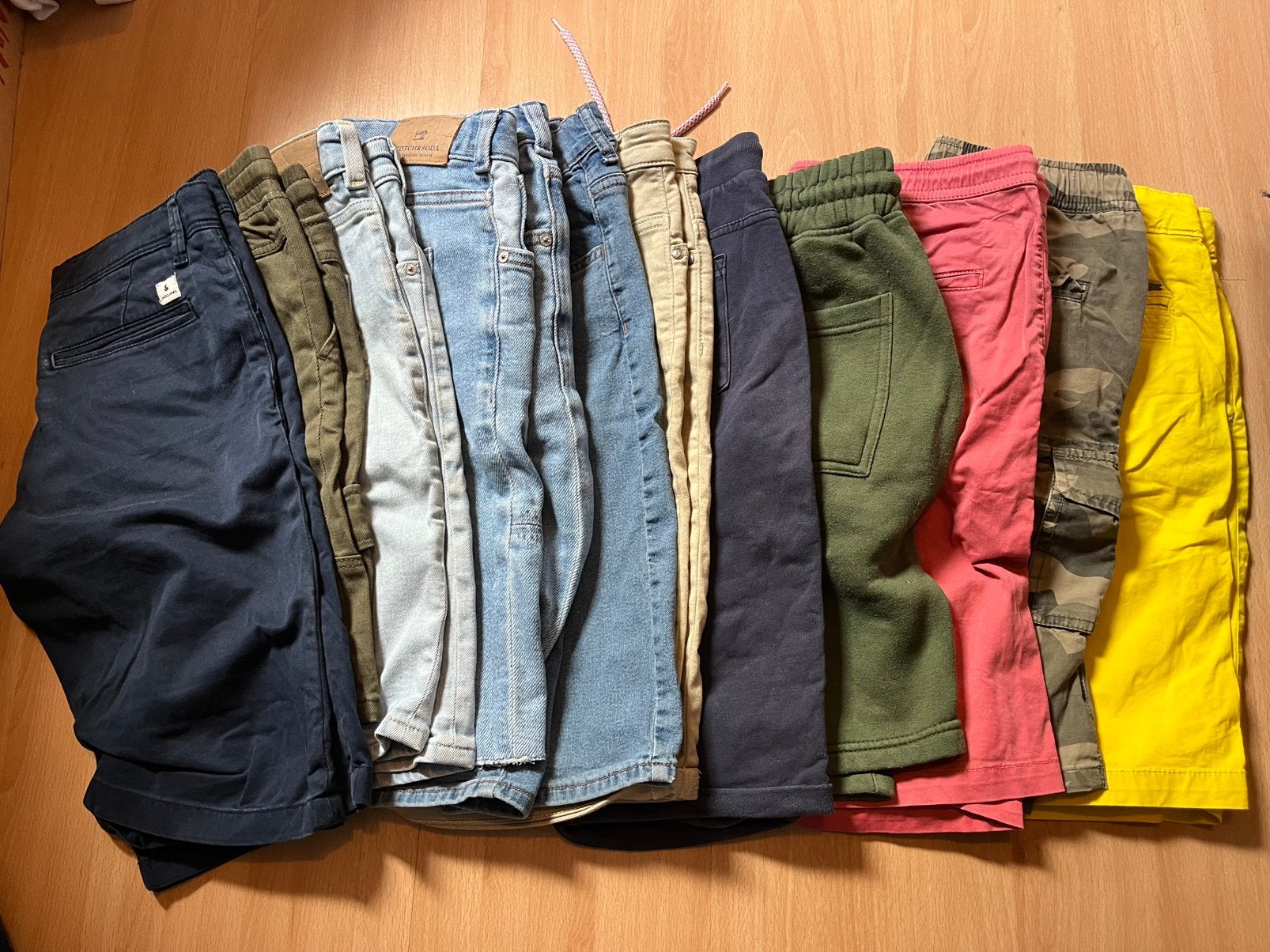 Korte broeken maat 152 jongens, Ophalen of Verzenden, Zo goed als nieuw, Jongen, Broek