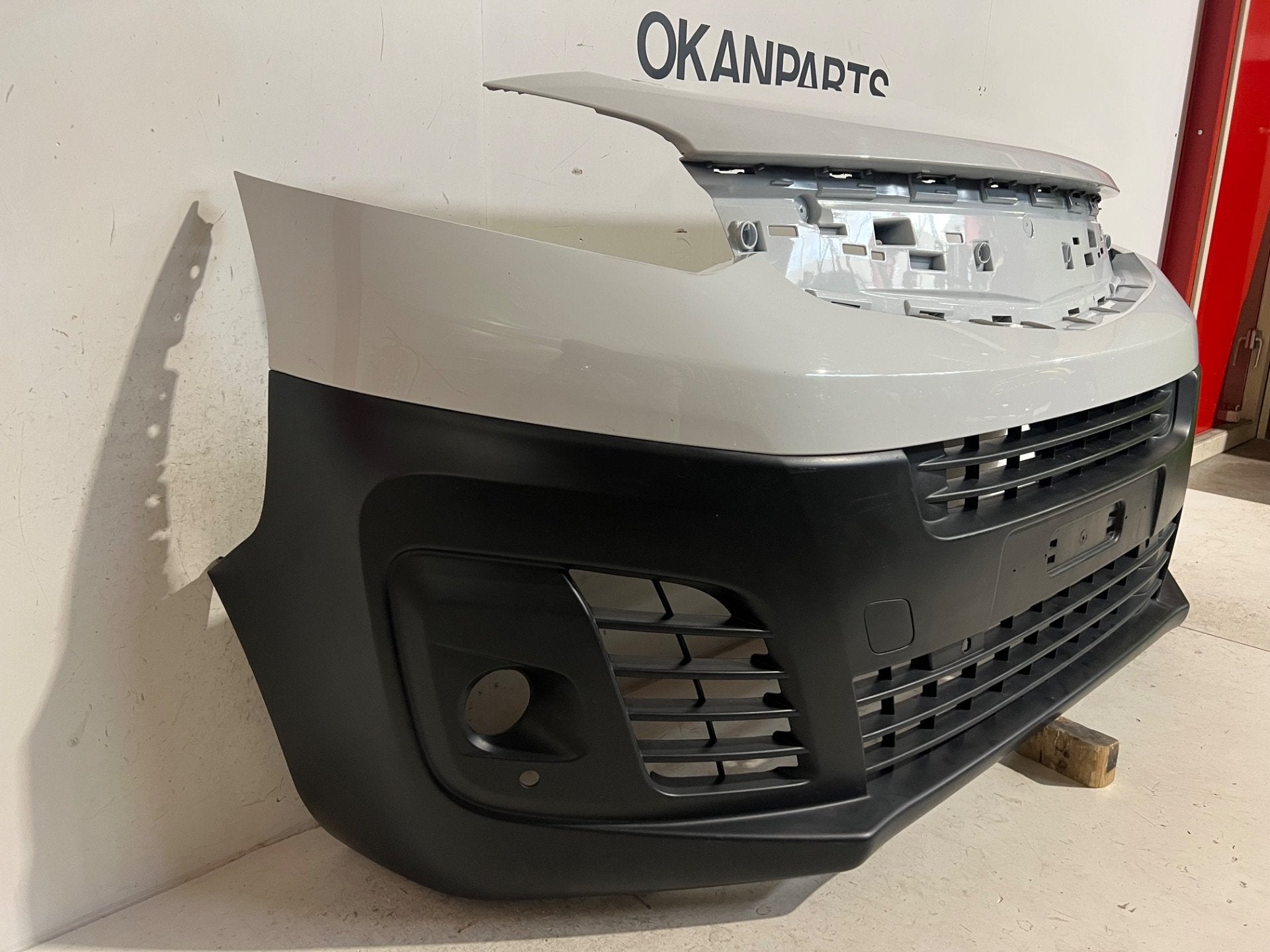 Opel Vivaro C Voorbumper 9808639977, Auto-onderdelen, Gebruikt, Voor, Opel Automobile GmbH, Ophalen of Verzenden