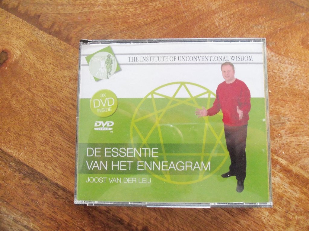 3 DVD BOX DE ESSENTIE VAN HET ENNEAGRAM., Alle leeftijden, Wetenschap of Techniek, Zo goed als nieuw, Eerste persing