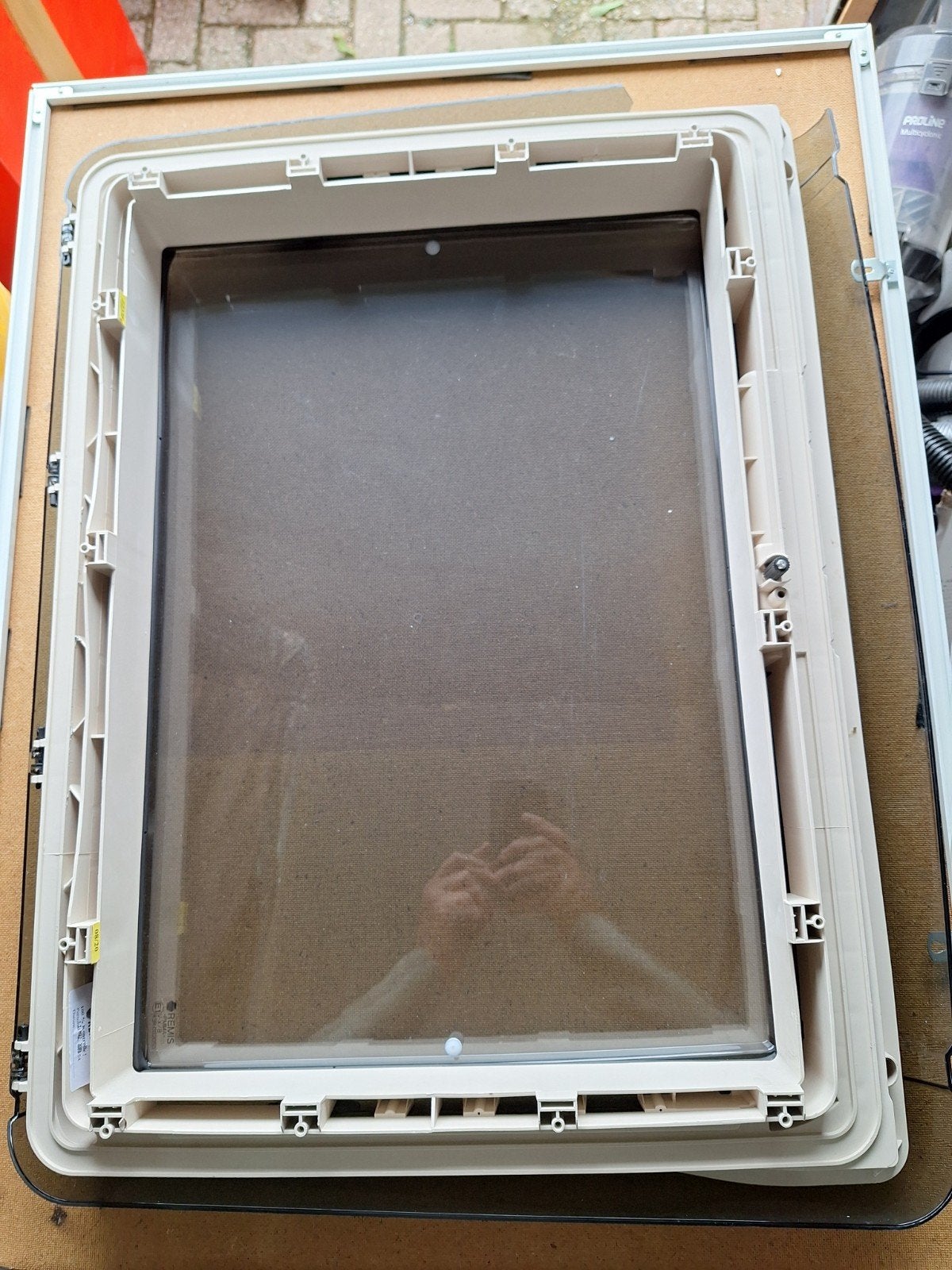 nieuwe buitenkader remis dakluik met draaimechanisme 50x70cm, Ophalen of Verzenden, Nieuw