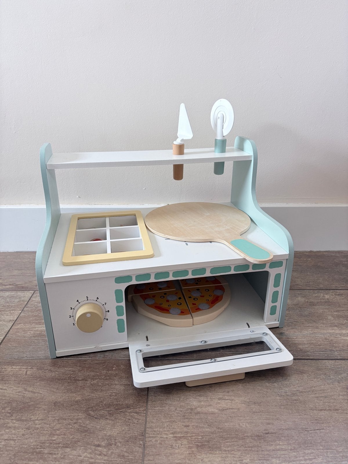 Houten speelgoed pizza oven met accessoires, Ophalen, Zo goed als nieuw, Jongen of Meisje