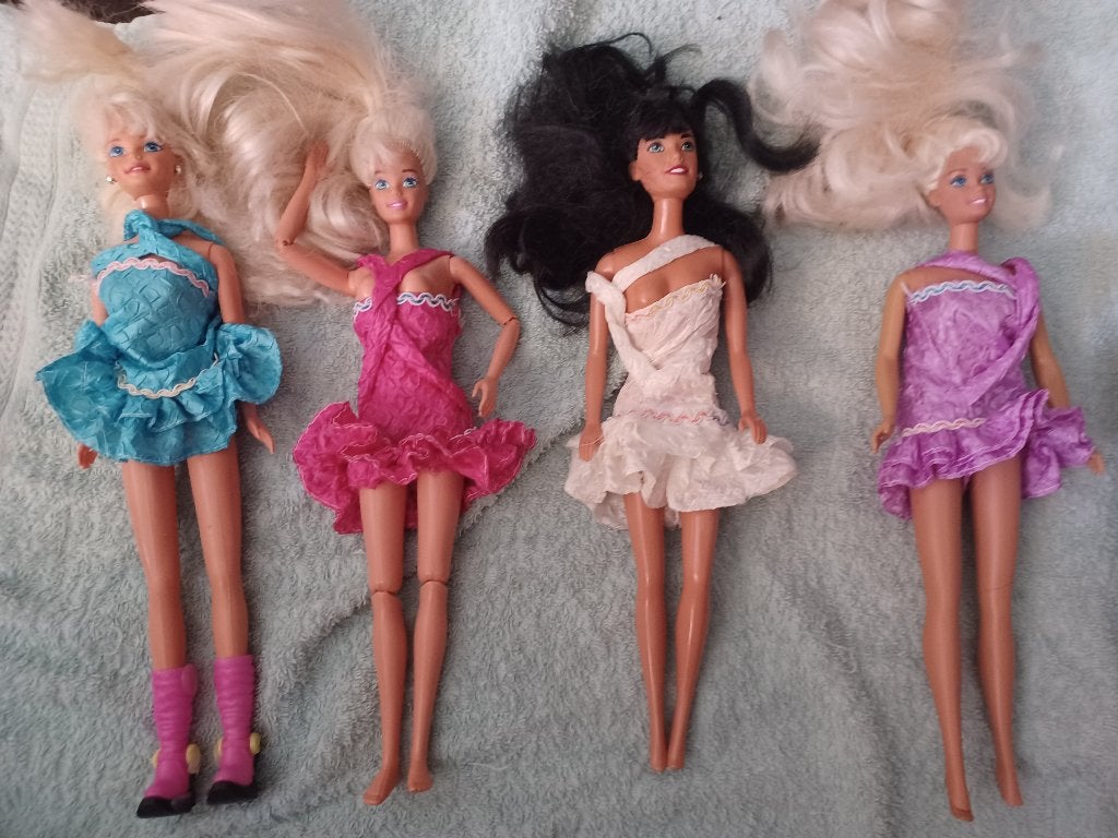 4 x barbiepop barbiepoppen vanaf 1966?  malysia en china, Verzamelen, Ophalen, Gebruikt, Pop